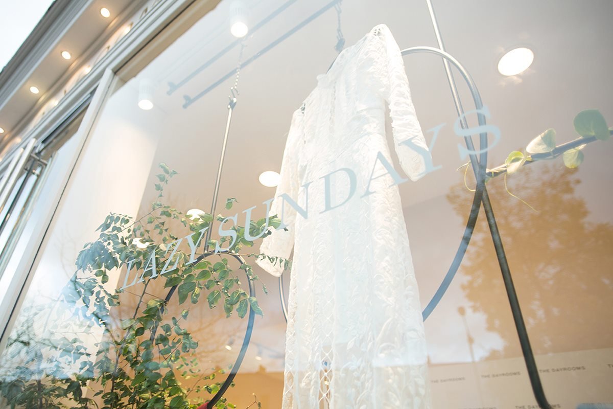 Dayroom服装店VI设计  实景拍摄