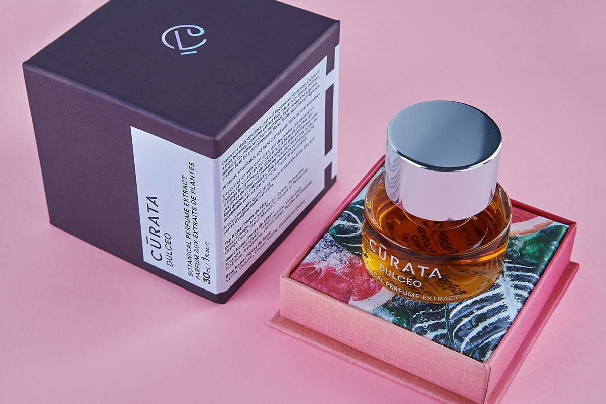 香水奢侈品牌（化妆品）VI设计和品牌形象设计欣赏，香水品牌VI设计，奢侈品牌VI设计，化妆品牌VI设计，深圳VI设计，左右格局