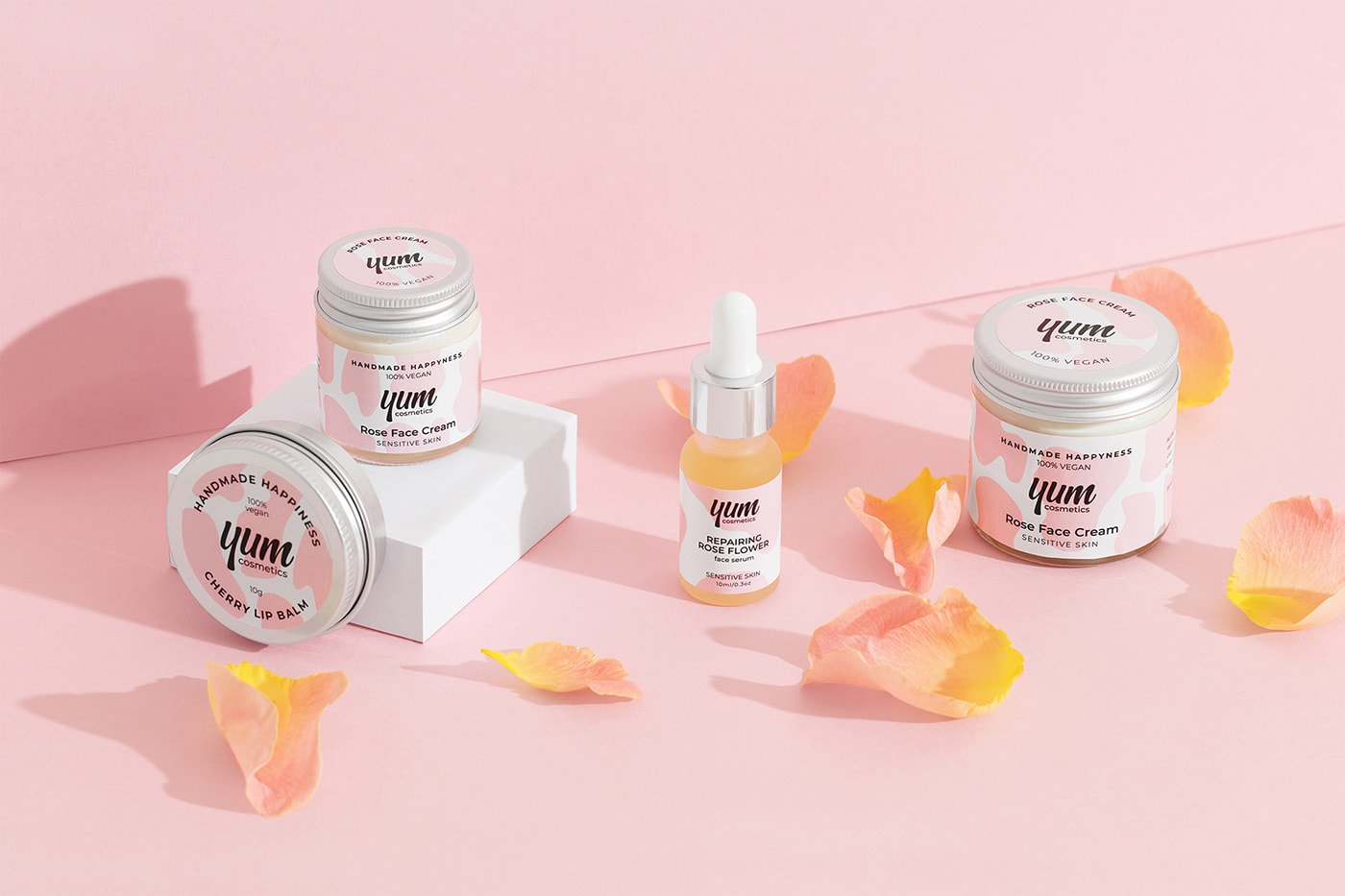 Yum高级手工零售化妆品精品店品牌VI设计，化妆品VI设计，高端VI设计，品牌视觉设计，深圳VI设计，左右格局